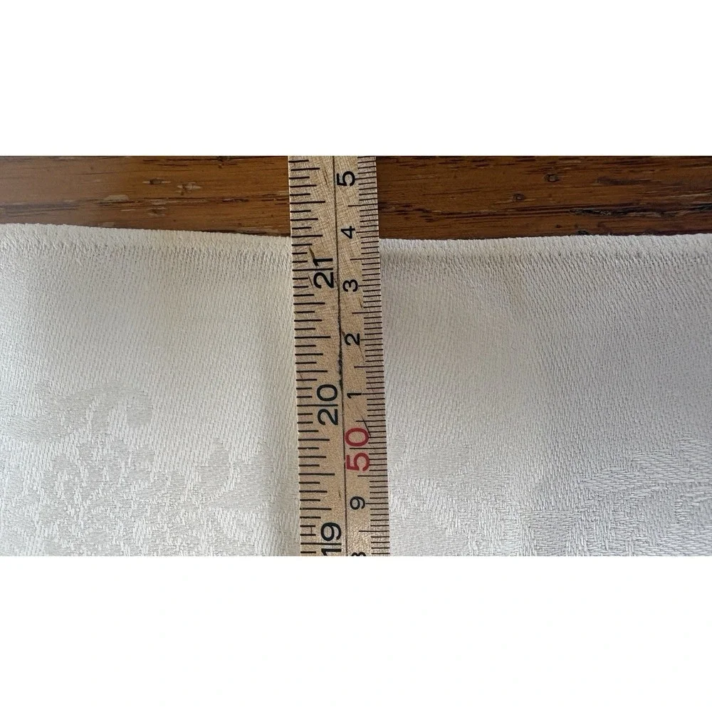 Vintage White Damask Napkin Set Floral Medallion European Elegance Fine Quality